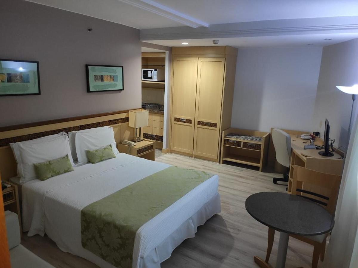 Hotel Flat - Esplanada Dos Ministerios - Centro De 4*